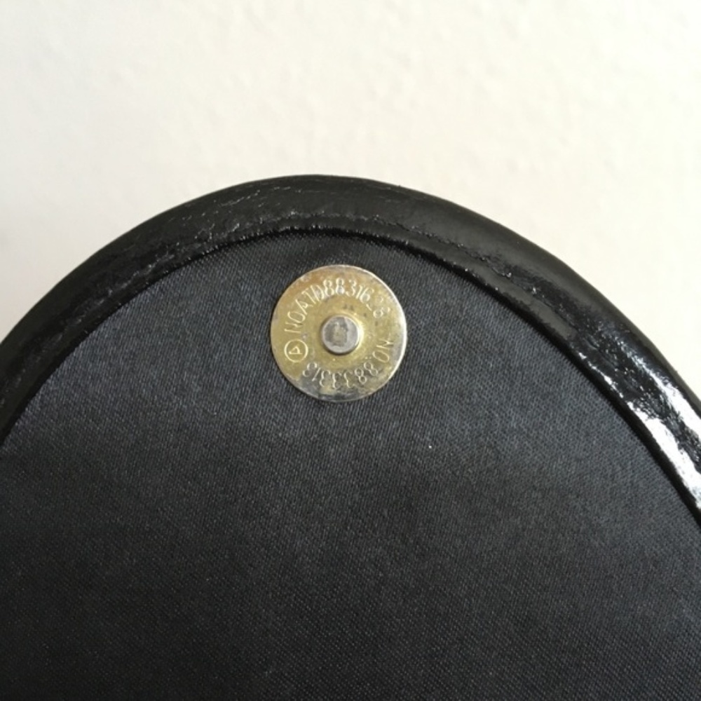 Vintage Tuxedo Bow Small Crossbody - Picture 6 of 8